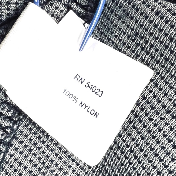 •⏳🛍️$5 Bundled |•GAP•| 'Athletic Fit' 1/4 Zip Activewear Pullover⏳ - Picture 5 of 11